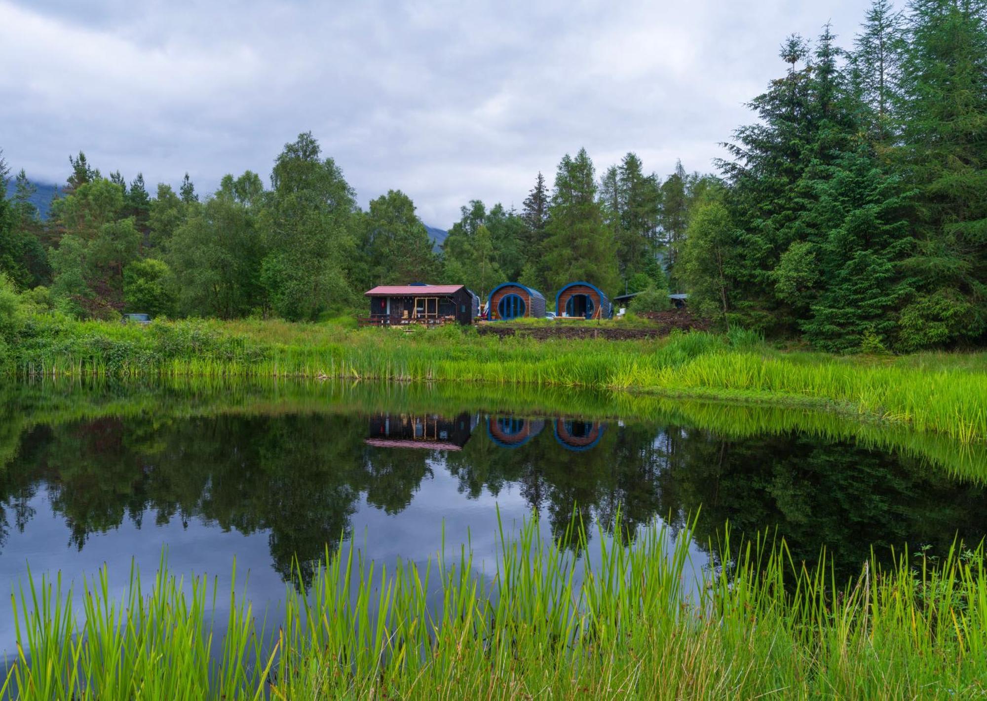 Kingswood Luxury Pods Villa Fort William Exteriör bild