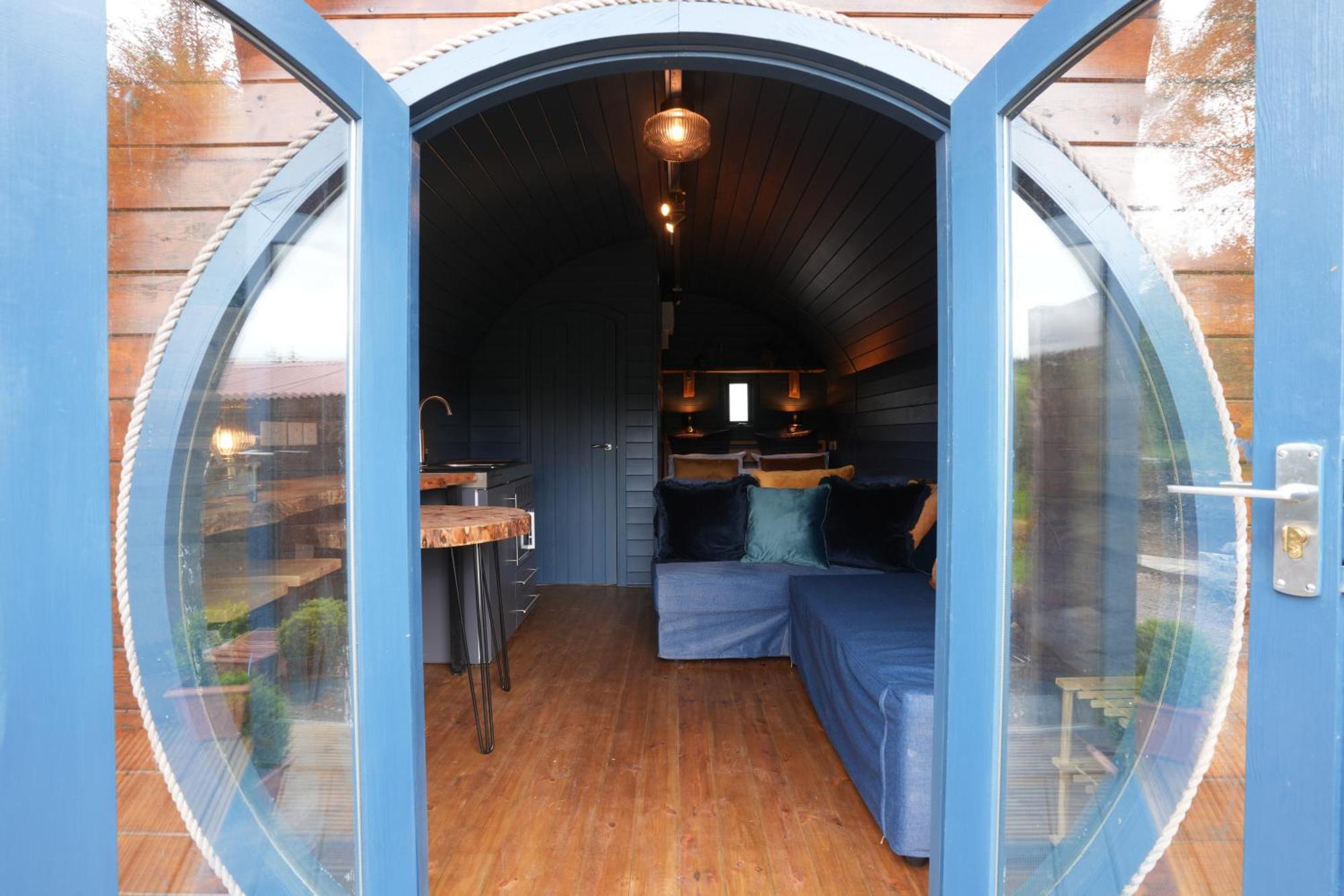 Kingswood Luxury Pods Villa Fort William Exteriör bild