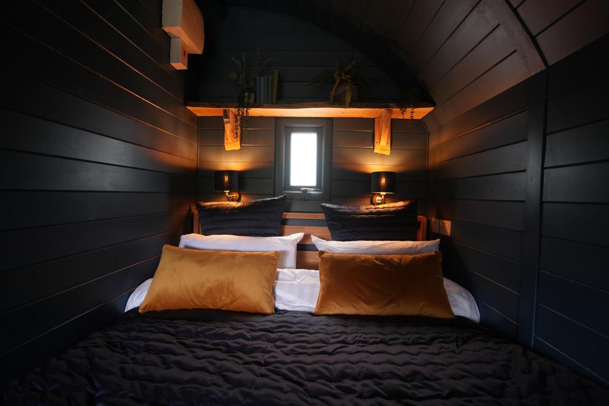 Kingswood Lodges Fort William Exteriör bild