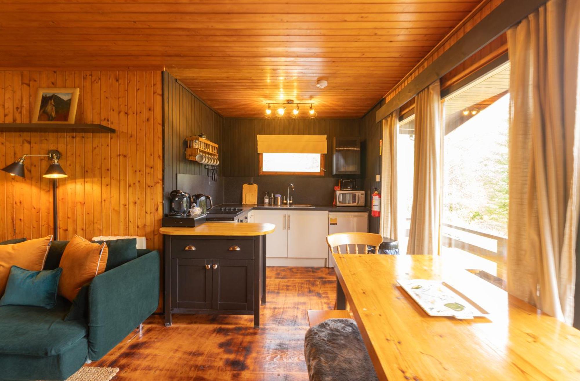 Kingswood Lodges Fort William Exteriör bild
